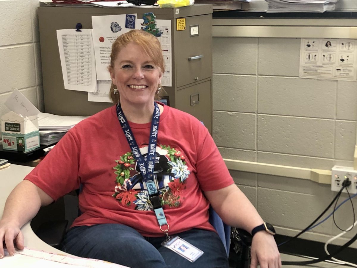 Srta. Hearne sits at her desk in her classroom. This is her eleventh year as a Spanish teacher at North.